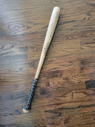 Used Louisville Slugger Bat Ash  33"