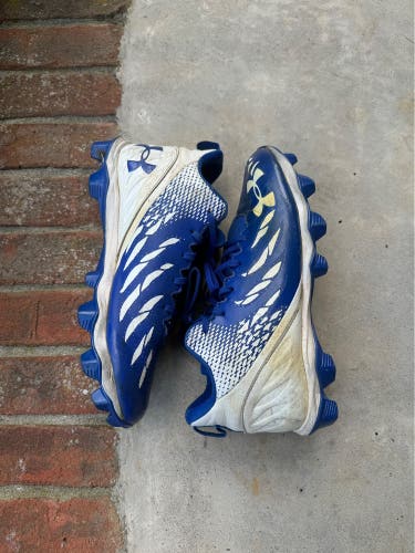 Under Armour cleats Size 8