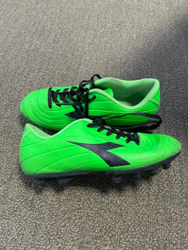 Green Used Youth Kids Diadora Molded Cleats Cleats