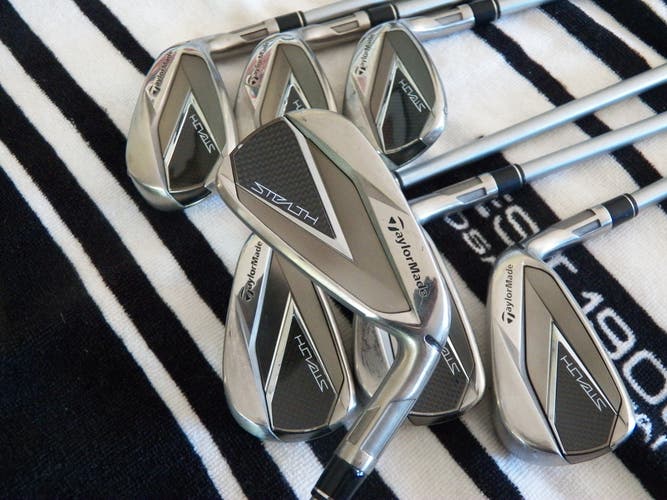 RIGHT HAND TAYLORMADE STEALTH GOLF IRON SET 4-PW KBS TOUR C-TAPER 130 X-STIFF