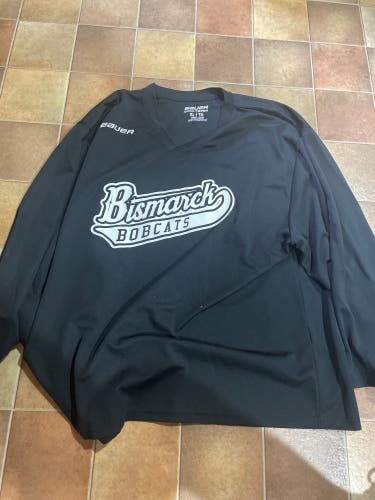 Bismarck Bobcats NAHL Black Used XL Bauer Jersey