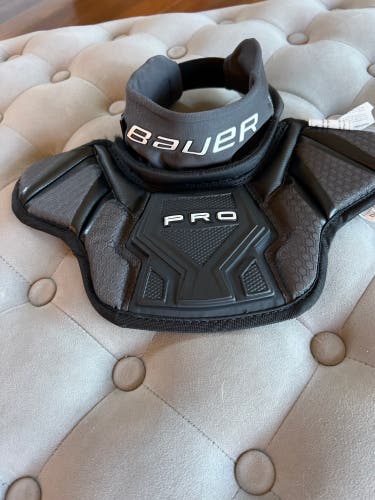 Bauer Jr Goalie neck guard