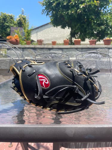 Used Right Hand Throw Rawlings Catcher's Heart of the Hide Baseball Glove 33.5"