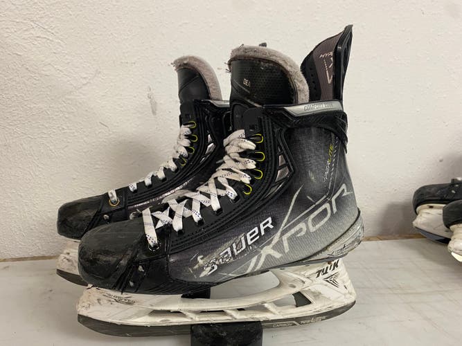 Bauer Vapor HyperLite Mens Pro Stock Size 7.5 Hockey Skates 4334