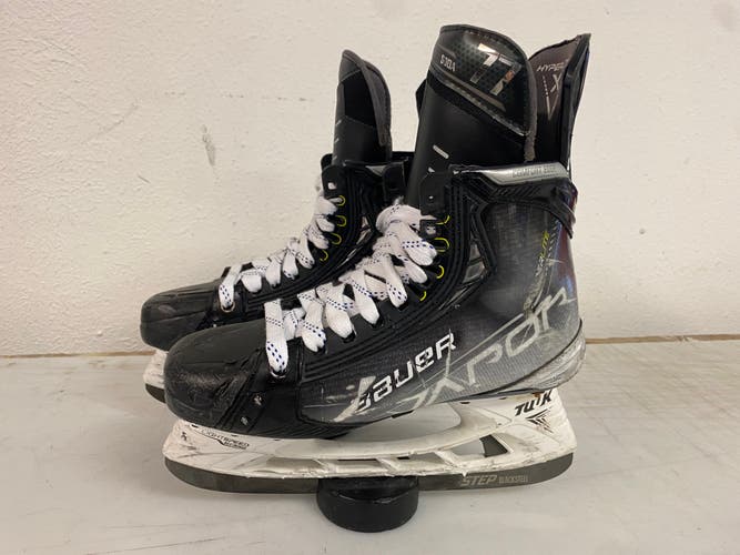 Bauer Vapor HyperLite Mens Pro Stock Size 7.5 Hockey Skates 4336