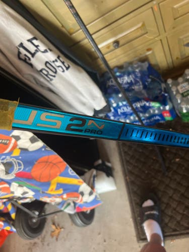 Bauer 2N Pro Hockey Stick