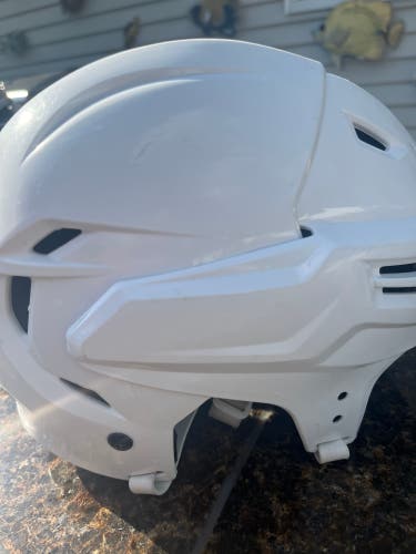 White Bauer IMS 9.0 Helmet Size Large Colorado Avalanche