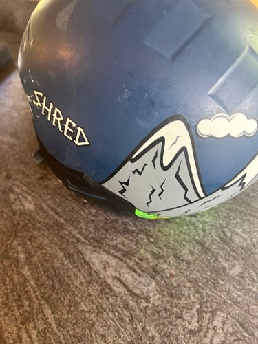Medium Shred GS Helmet