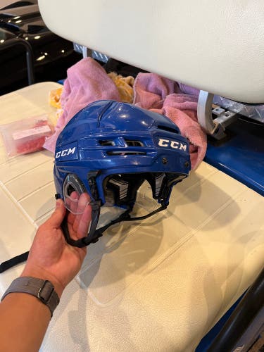 CCM Tacks 910 Helmet (Used)