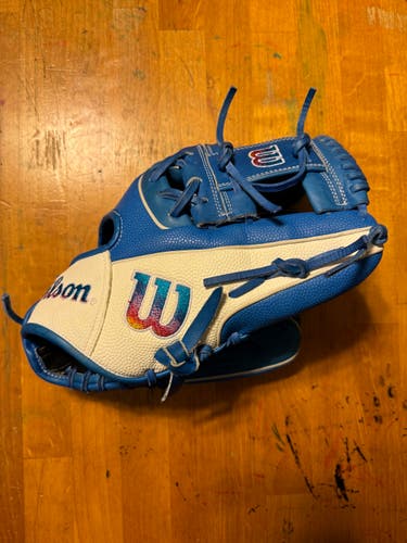 Used Wilson Right Hand Throw Infield A2000 Baseball Glove