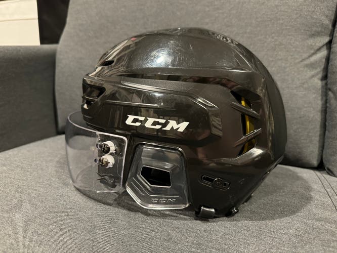 Ccm Tacks 310 Helmet With Visor Shield Medium Black