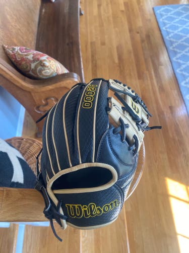 New  Infield 11.75" A2000 Baseball Glove