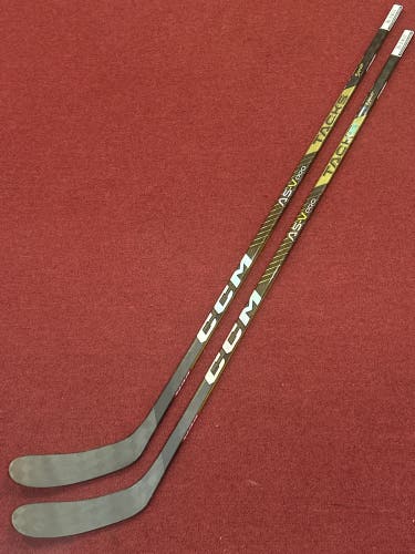 2 Pack New CCM Right Handed P28 Pro Stock Tacks AS3 Pro Hockey Sticks Item#AS3PV