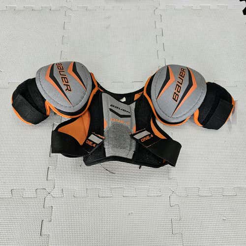 Used Bauer One .4 Sm Hockey Shoulder Pads