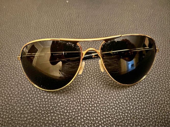 Used Oakley Aviator Style Men’s Sunglasses