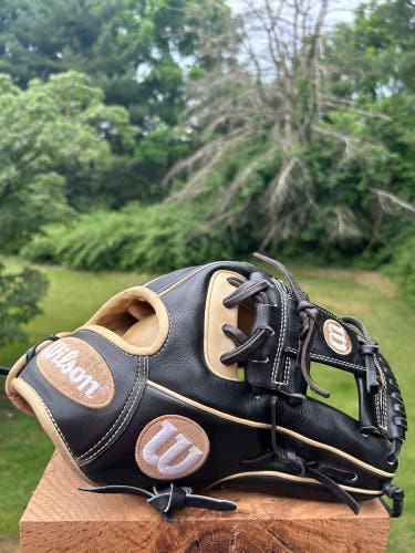 Wilson A2000 1786 Baseball Glove