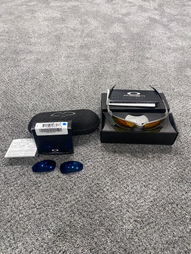 Oakley Juliet Sunglasses Package