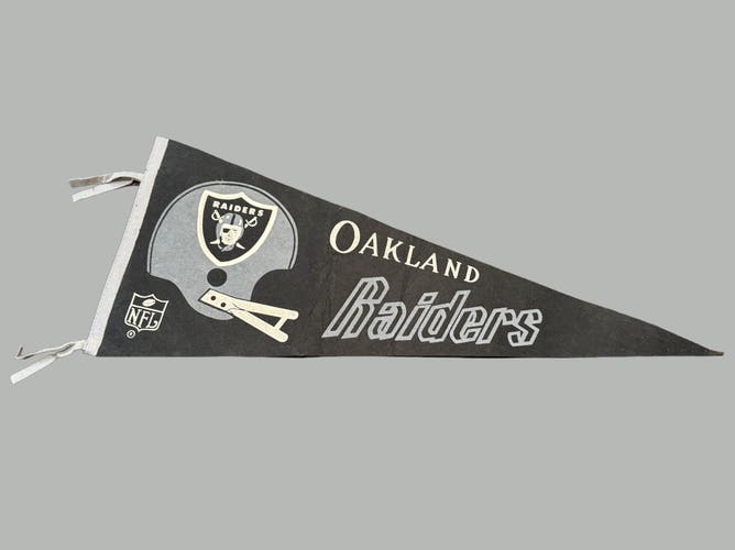 NFL Oakland Raiders Vintage NFL Pennant with Two-Bar Helmet Facemask