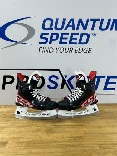 New Intermediate CCM JetSpeed FT4 Hockey Skates Size 4.0 Wide