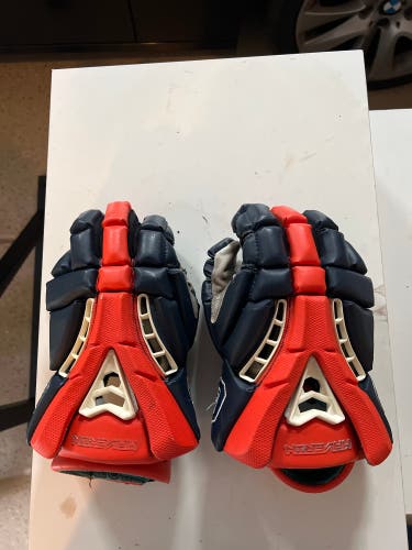 Gettysburg Men’s Lacrosse Gloves