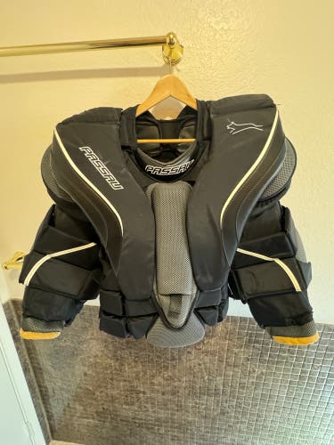 Used Large Passau Goalie Chest Protector Pro Pack