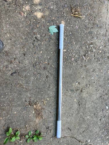 Rare Warrior Titan Classic Lacrosse Shaft