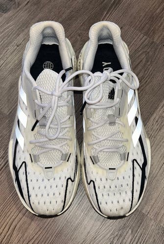 Men’s 10 1/2 Adidas Jetboost - White, Gray, Black
