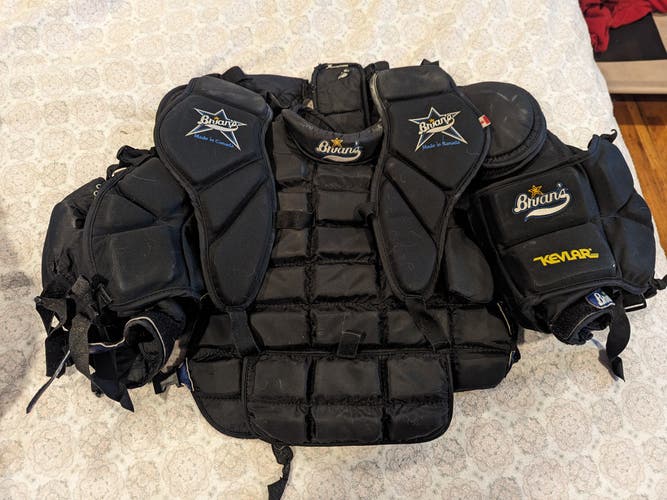 Used Large Brian's ALite Goalie Chest Protector