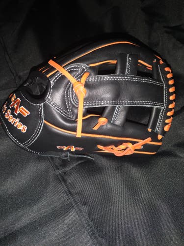New Right Hand Throw Infield Baseball Glove 12"