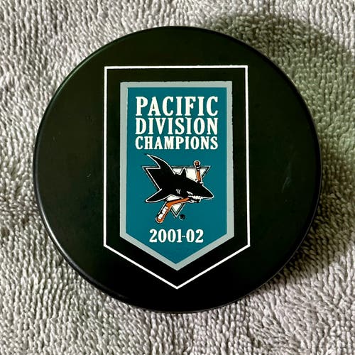 San Jose Sharks 2001-02 Pacific Division Champions Commemorative NHL Hockey Puck