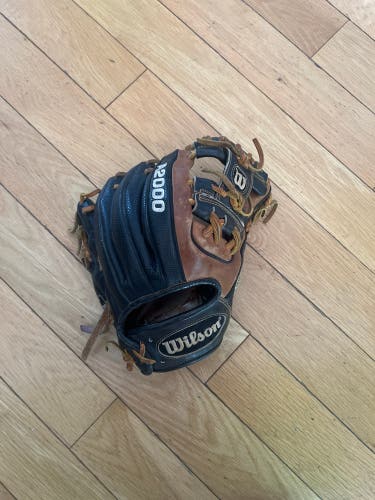 Used Right Hand Throw 11.25" A2000 Baseball Glove