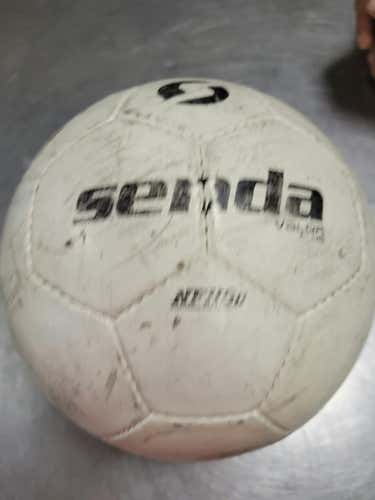 Used Saden Soccer Ball 5 Soccer Balls