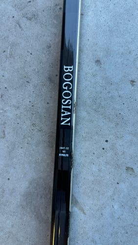 New Bauer Right Handed P28 95 Flex Pro Stock Vapor Hyperlite Senior Hockey Stick BOGOSIAN WILD NHL