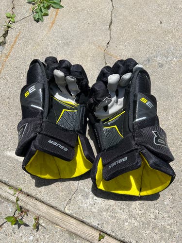 New Bauer Supreme 3s Gloves 15"