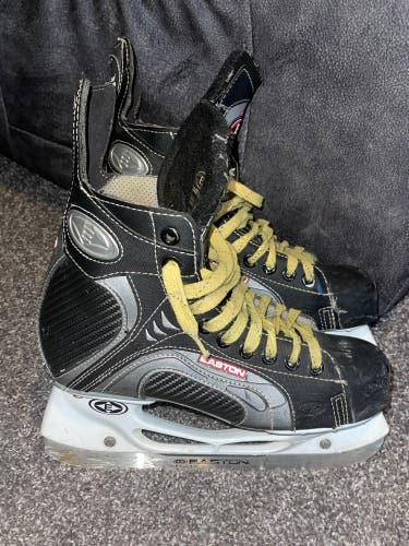 Easton Synergy 500 Ice Hockey Skates Size 5.5 D Vintage Classic Used Pre Owned.