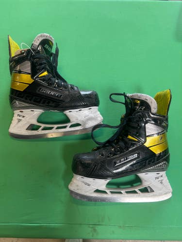 Used Junior Bauer Supreme 3S Hockey Skates Regular Width Size 3