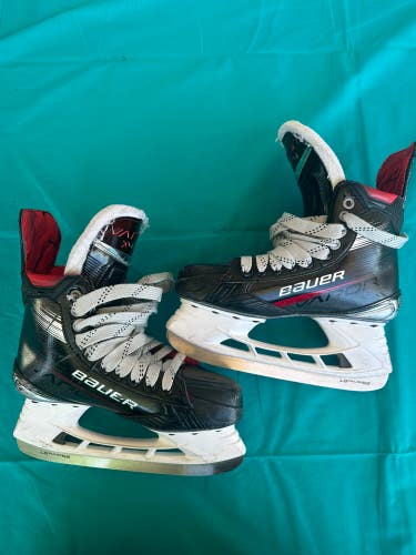 Used Senior Bauer Vapor X4 Hockey Skates Regular Width Size 6