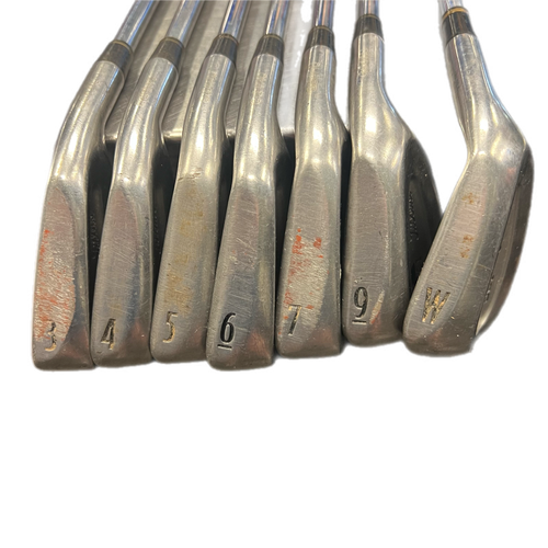 Titleist Used Right Handed Men's Iron Set