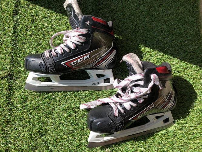 Used CCM Jetspeed FT460 Hockey Goalie Skates Regular Width Size 4.5 - Intermediate