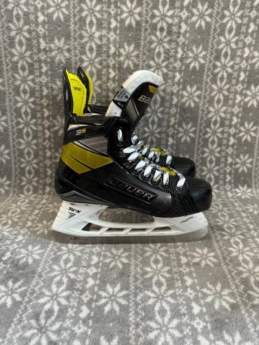 Used Intermediate Bauer Supreme 3S Hockey Skates Size 6 Fit 3