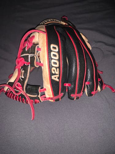 Used 2019 Infield 11.5" A2000 Baseball Glove