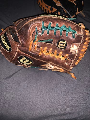 Used 2014 Infield 11.5" A2000 Baseball Glove