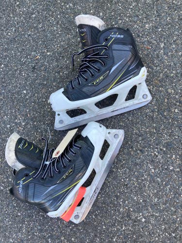 Used Junior CCM Tacks 4092 Hockey Goalie Skates Regular Width Size 3