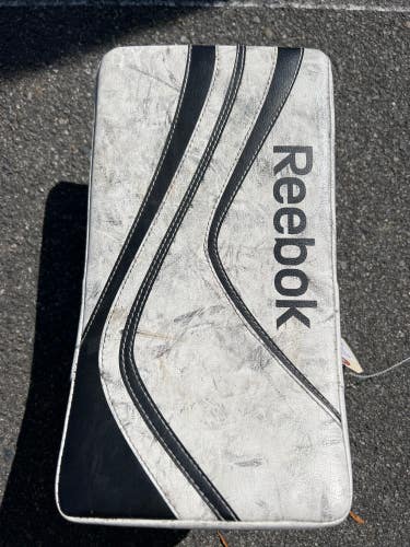 White Used Junior Reebok XLT24 Goalie Blocker