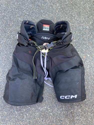 Black Used Senior Large CCM Tacks AS-V Hockey Pants