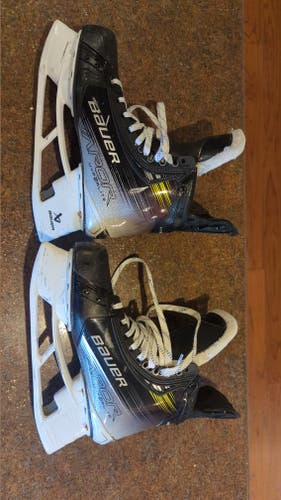 Bauer Vapor Hyperlite 2 Hockey Skates Regular Width Pro Stock 11.5