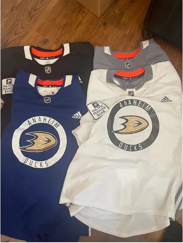 Pro Stock Size 58 Anaheim Ducks Practice Jerseys