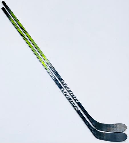 New 2 Pack Custom Gold Bauer Vapor Hyperlite 2 Hockey Stick-LH-77 Flex-P28-Grip