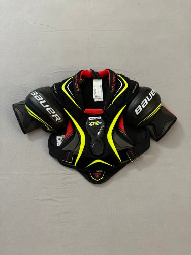 New Junior Medium Bauer 2X Pro Shoulder Pads