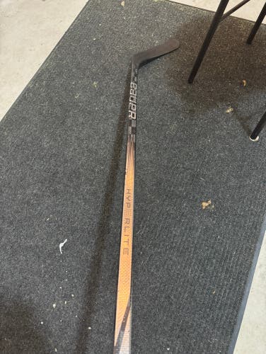Used Senior Bauer Right Handed P90TM Pro Stock Vapor Hyperlite 2 Hockey Stick